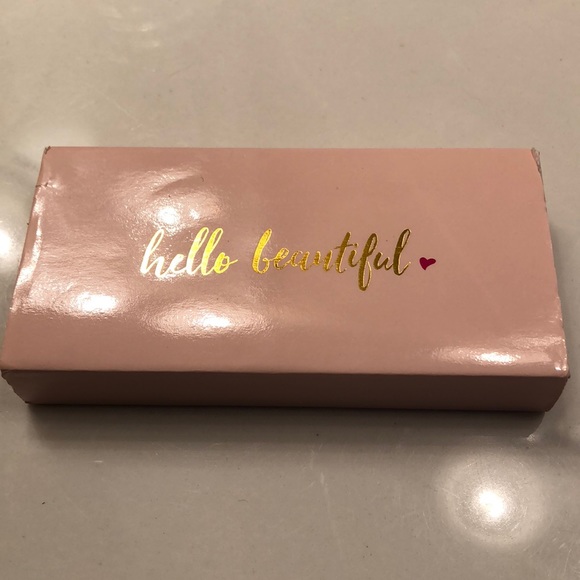 Fake lashes - Picture 4 of 5